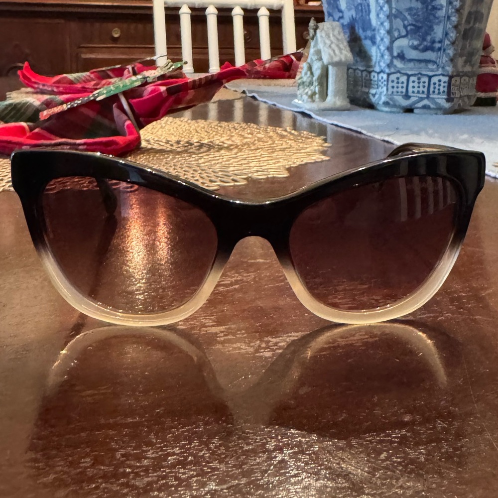Two tone cat eye Chanel sunglassess